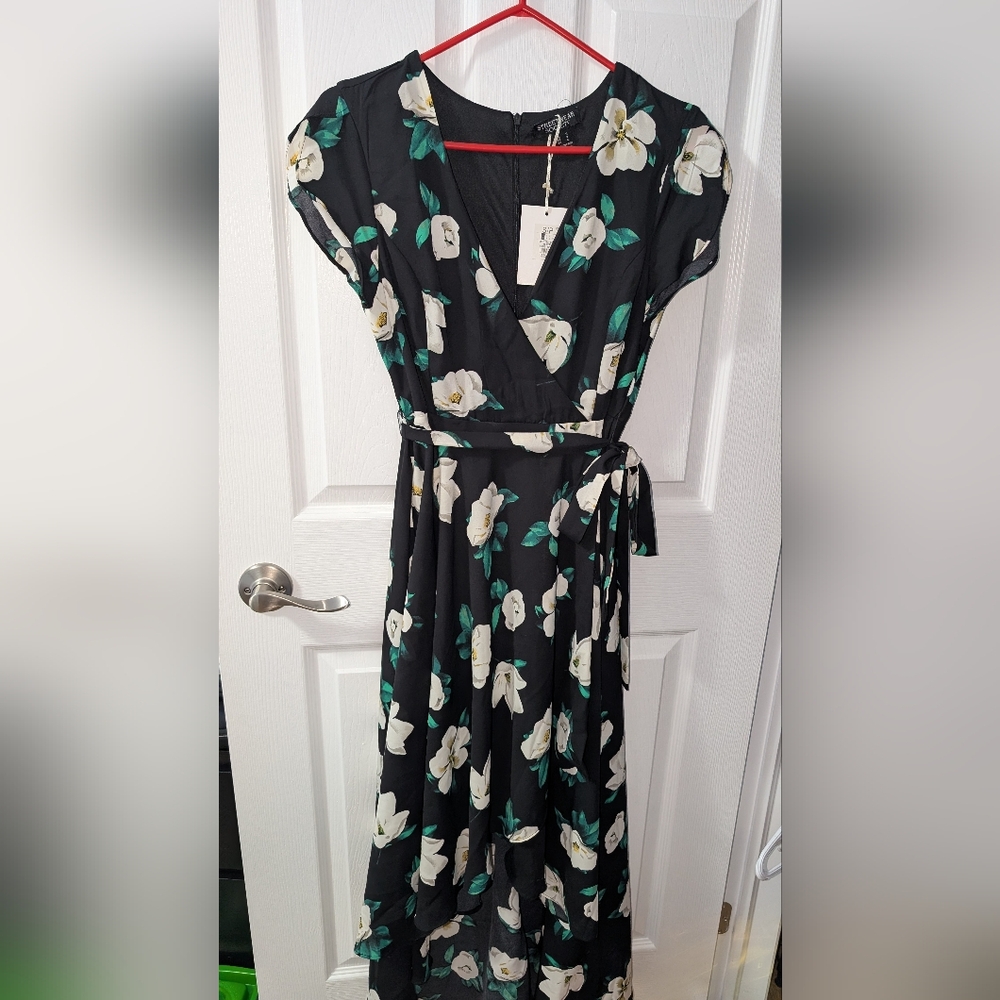 Streetwear Society Black Floral Dress